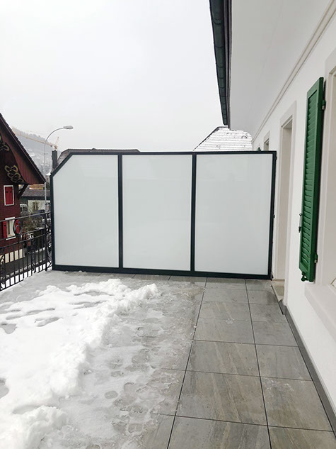 Metall-Glastrennwand